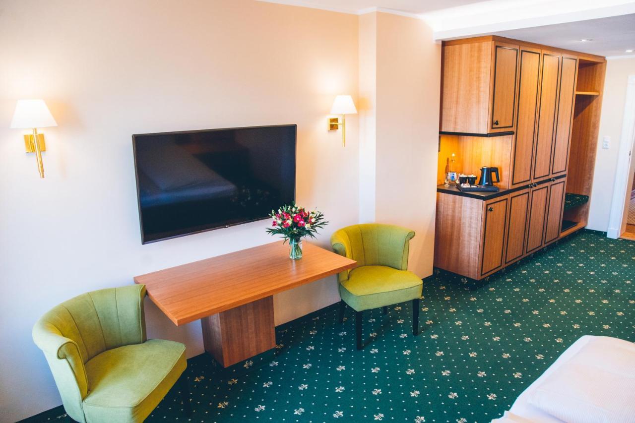 Gutshaus Neu Farpen Hotel Neuburg  Екстериор снимка